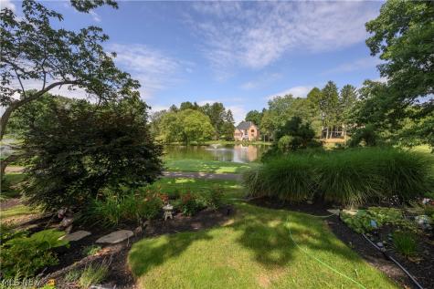 4063 Dunoon Circle NW Canton OH 44718
