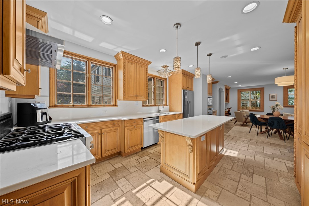 2708 Dryden Road Shaker Heights OH 44122