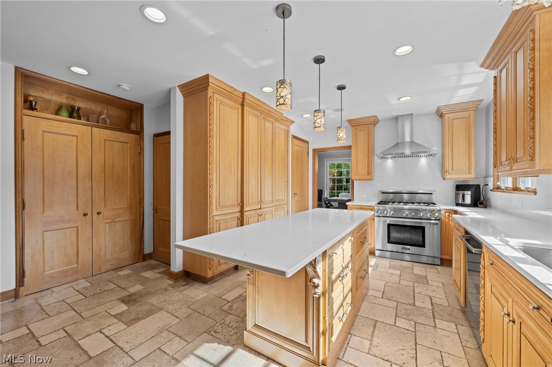 2708 Dryden Road Shaker Heights OH 44122