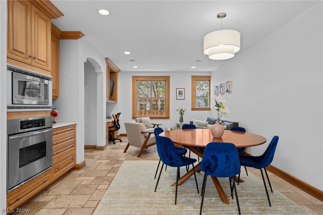 2708 Dryden Road Shaker Heights OH 44122