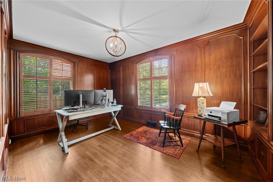 2708 Dryden Road Shaker Heights OH 44122