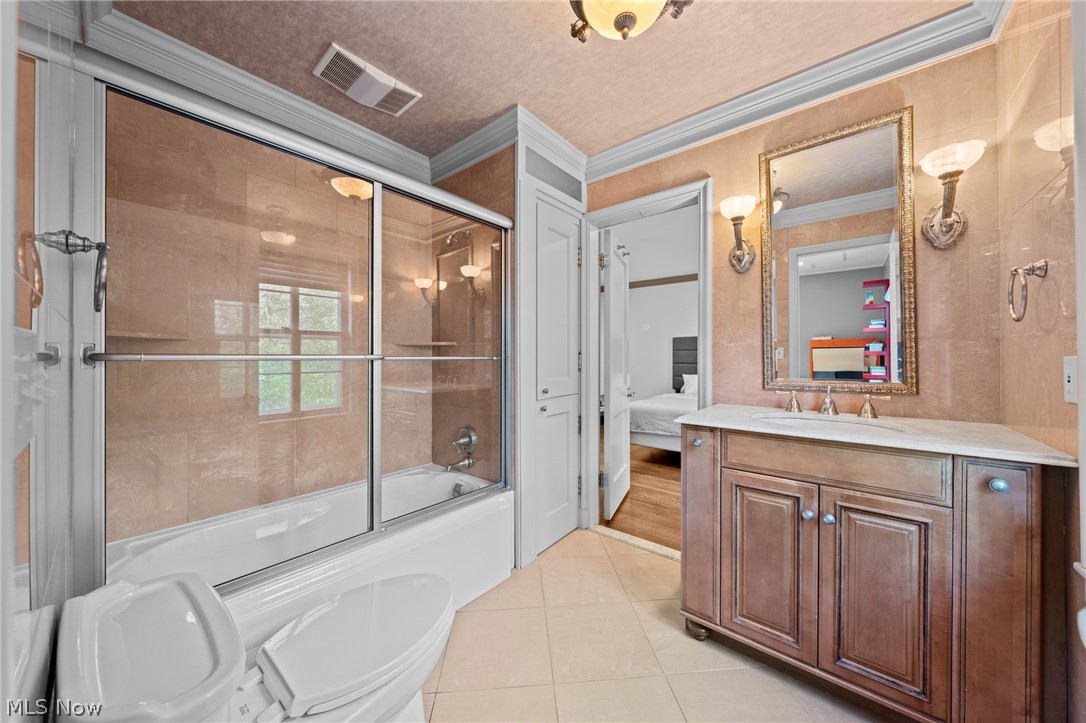 2708 Dryden Road Shaker Heights OH 44122