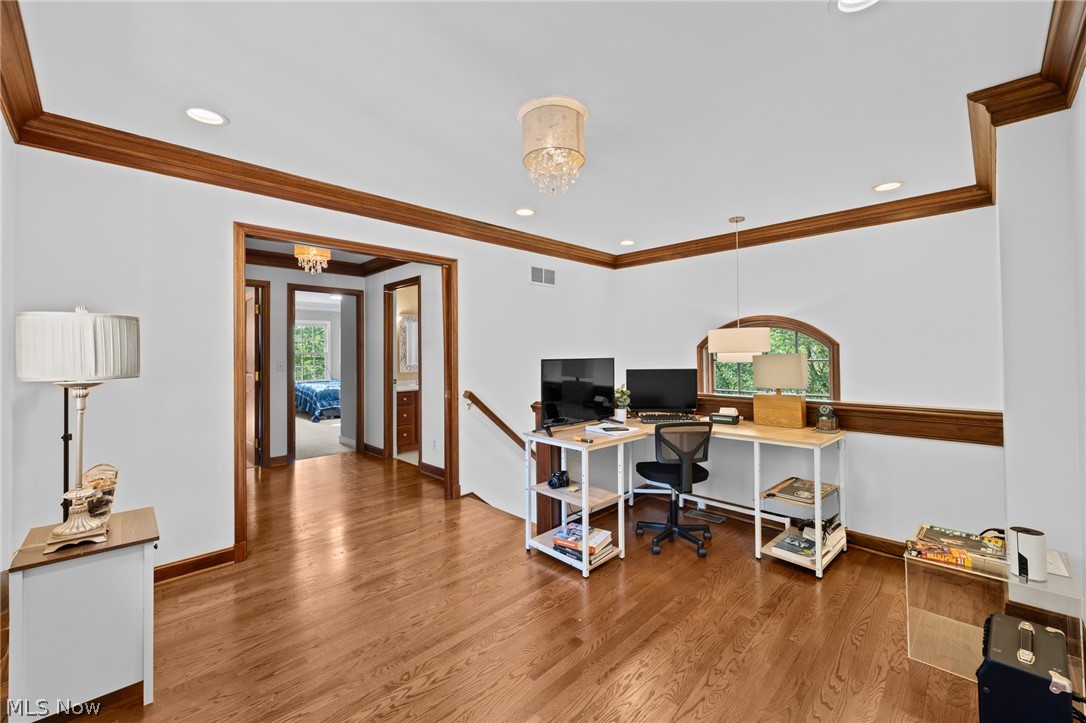 2708 Dryden Road Shaker Heights OH 44122