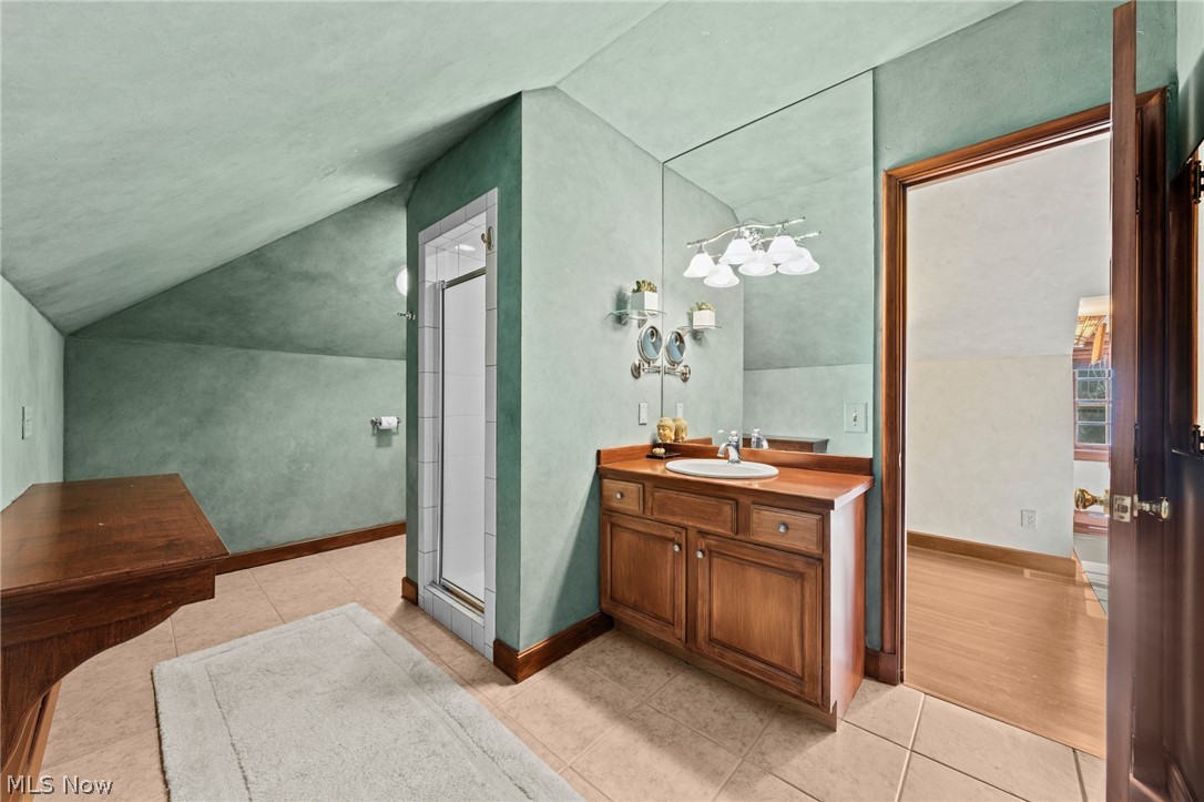 2708 Dryden Road Shaker Heights OH 44122