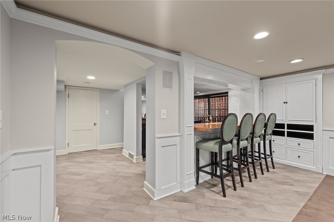 2708 Dryden Road Shaker Heights OH 44122