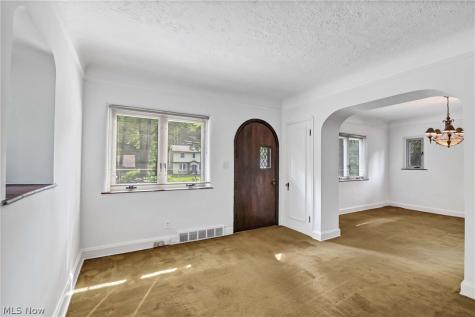4584 Martin Drive North Olmsted OH 44070