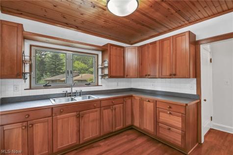 4584 Martin Drive North Olmsted OH 44070