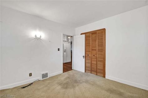 4584 Martin Drive North Olmsted OH 44070