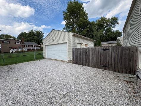 1351 Winhurst Drive Akron OH 44313