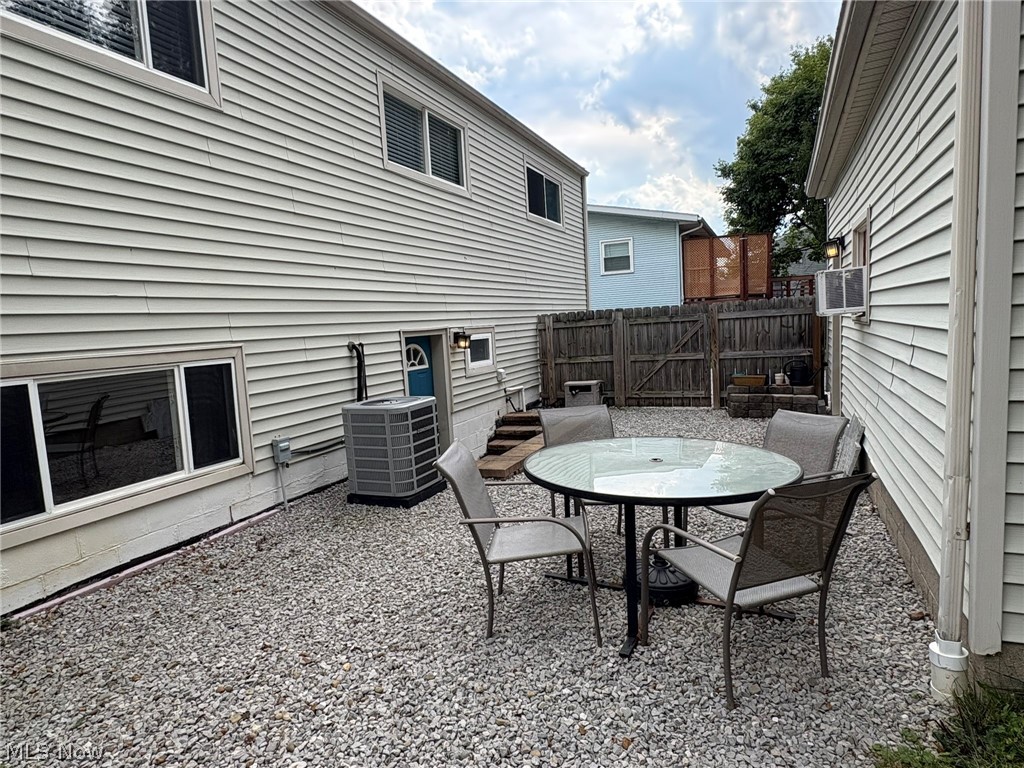 1351 Winhurst Drive Akron OH 44313