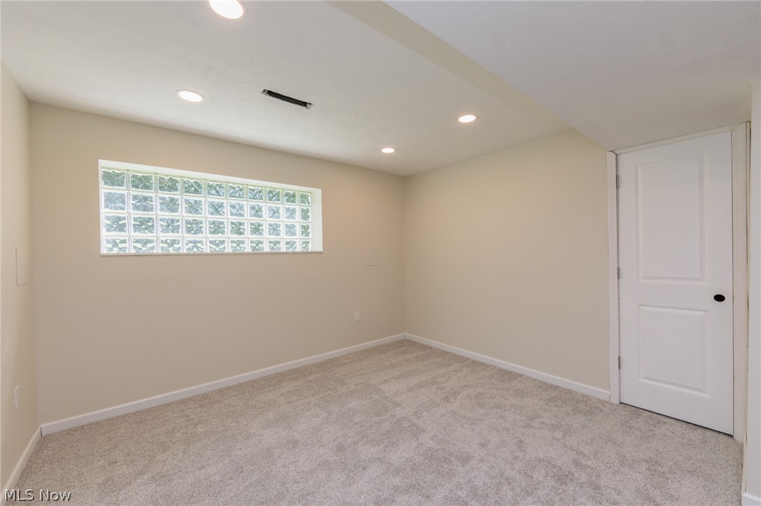 4261 Slaughter Road Green OH 44685