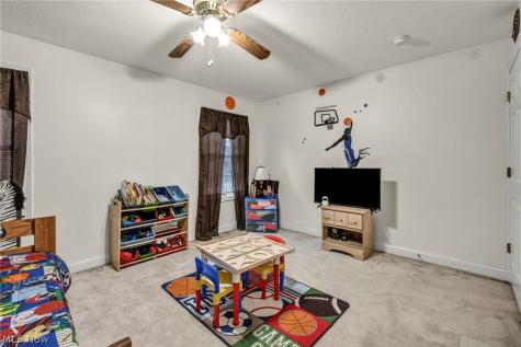 177 E 192nd Street Euclid OH 44119