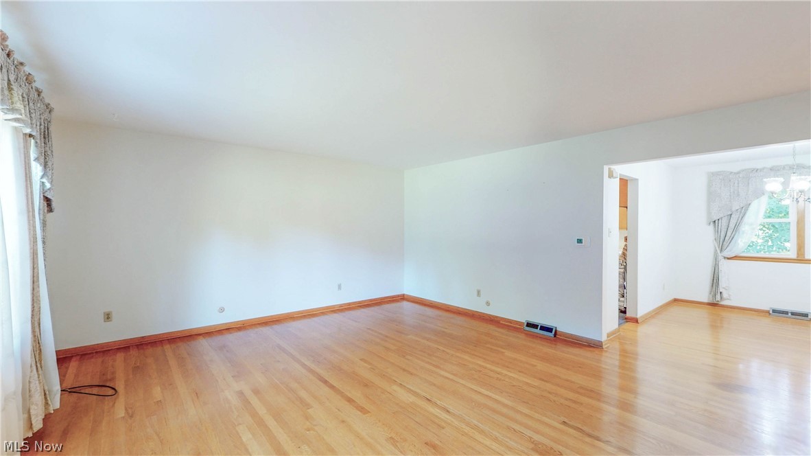 1200 Doralee Drive Mogadore OH 44260
