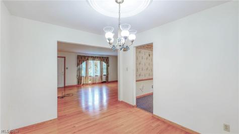 1200 Doralee Drive Mogadore OH 44260