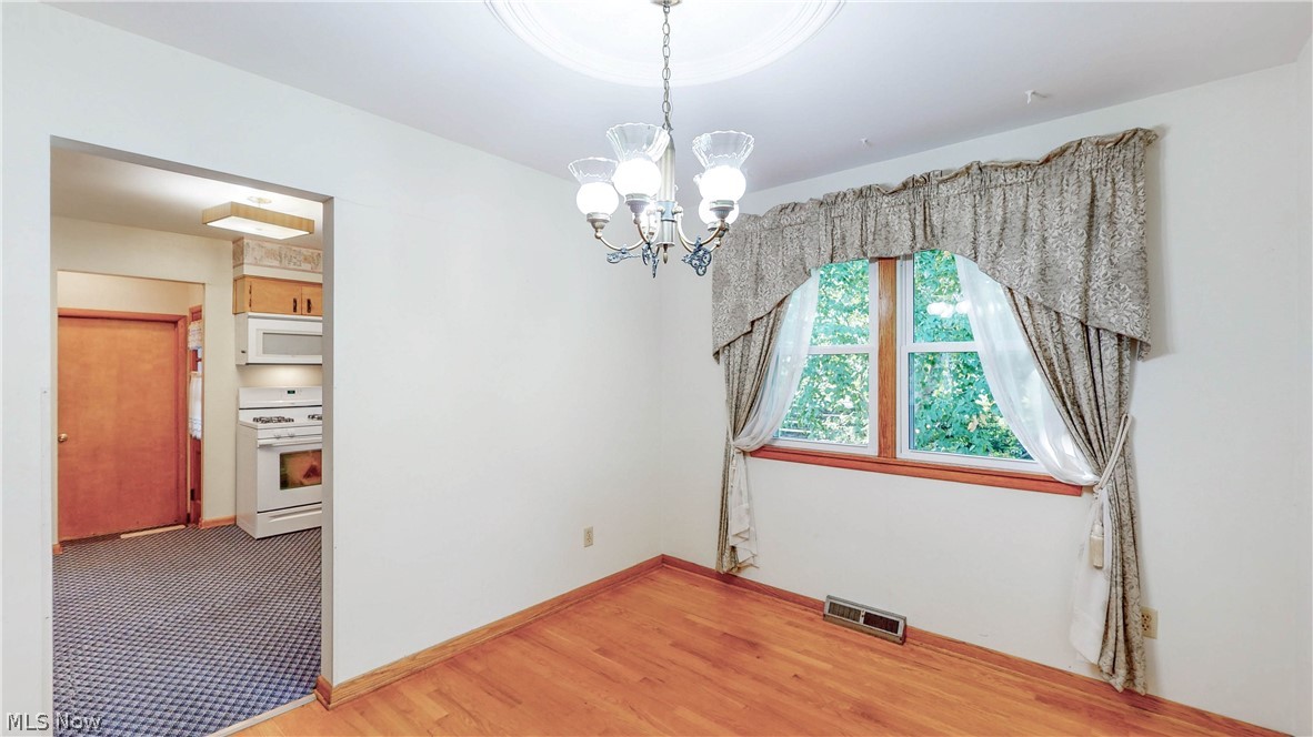 1200 Doralee Drive Mogadore OH 44260