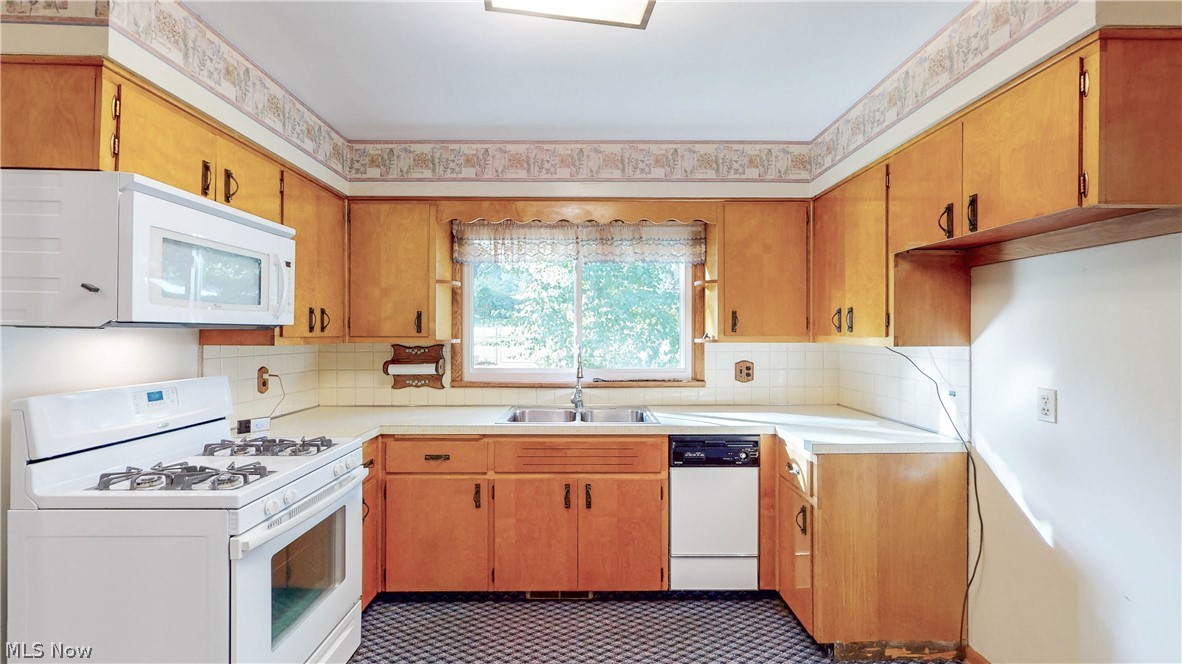 1200 Doralee Drive Mogadore OH 44260