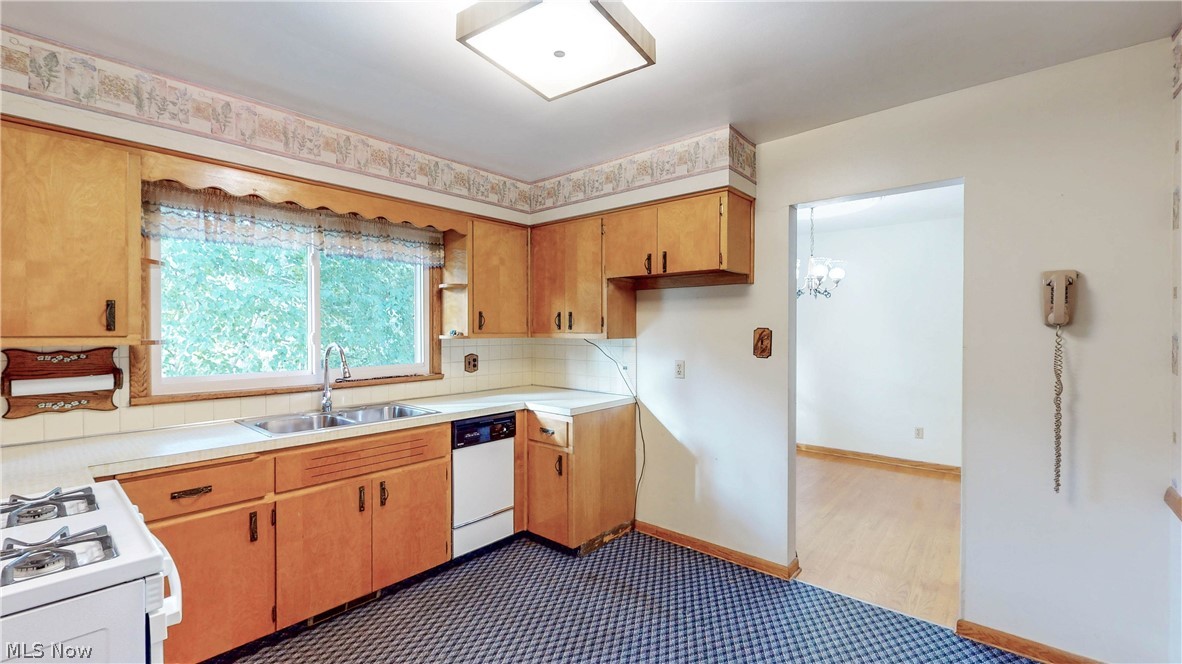 1200 Doralee Drive Mogadore OH 44260