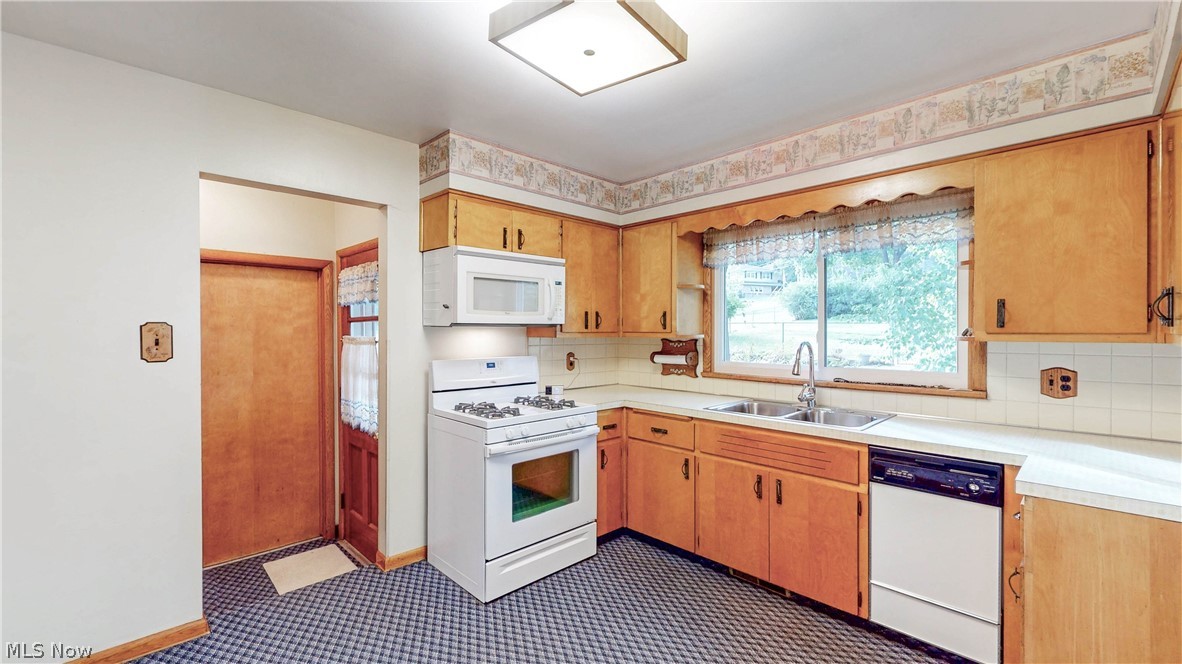 1200 Doralee Drive Mogadore OH 44260