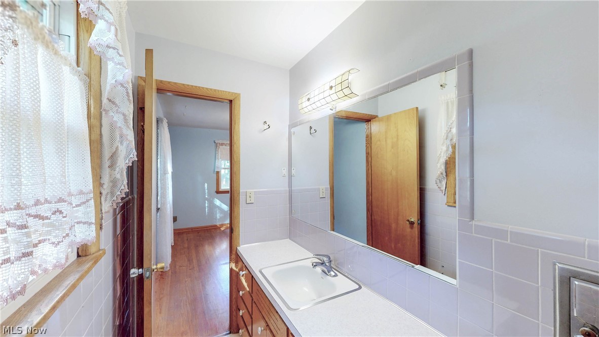 1200 Doralee Drive Mogadore OH 44260