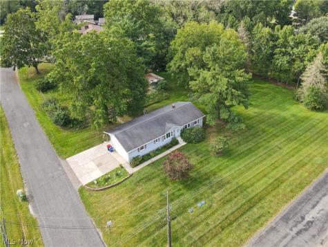 1200 Doralee Drive Mogadore OH 44260