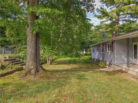 1200 Doralee Drive Mogadore OH 44260