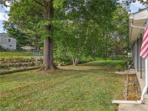 1200 Doralee Drive Mogadore OH 44260