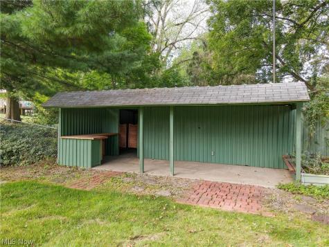 1200 Doralee Drive Mogadore OH 44260