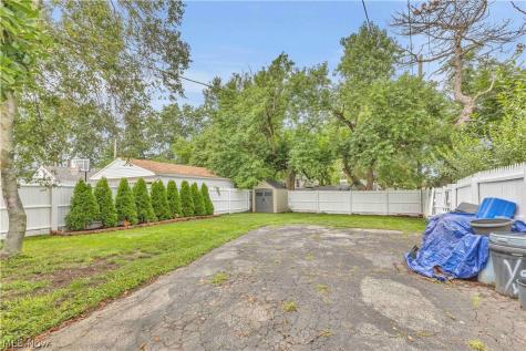 8102 Fernhill Avenue Parma OH 44129