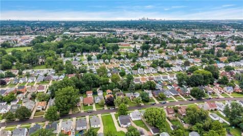 8102 Fernhill Avenue Parma OH 44129