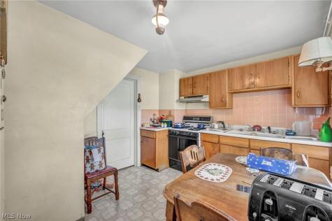 20667 Miller Avenue Euclid OH 44119