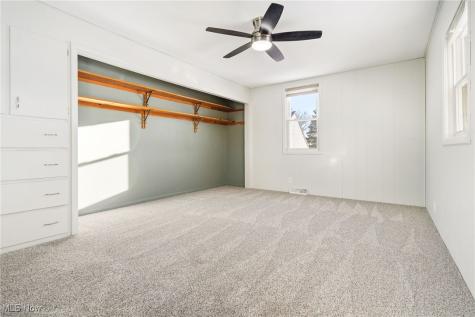 3863 Richville Drive SW Canton OH 44706
