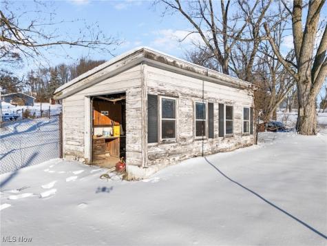 3863 Richville Drive SW Canton OH 44706