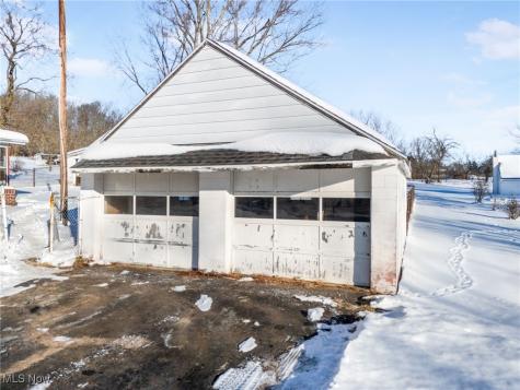 3863 Richville Drive SW Canton OH 44706