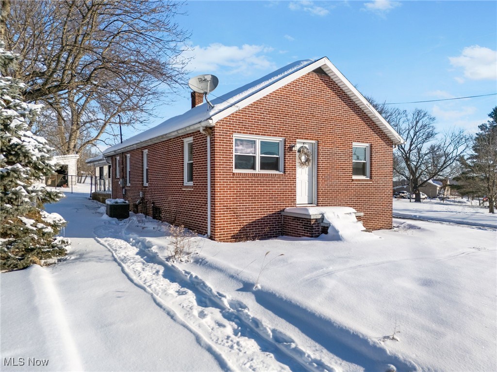 3863 Richville Drive SW Canton OH 44706