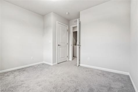 1666 N Eckert Lane Cuyahoga Falls OH 44313