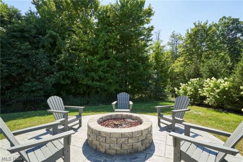 210 Harvester Drive Copley OH 44321