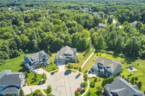 210 Harvester Drive Copley OH 44321