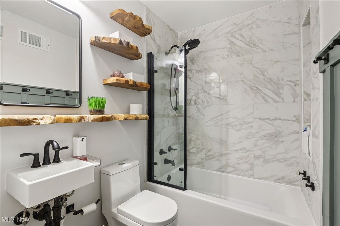 24152 Hedgewood Avenue Westlake OH 44145