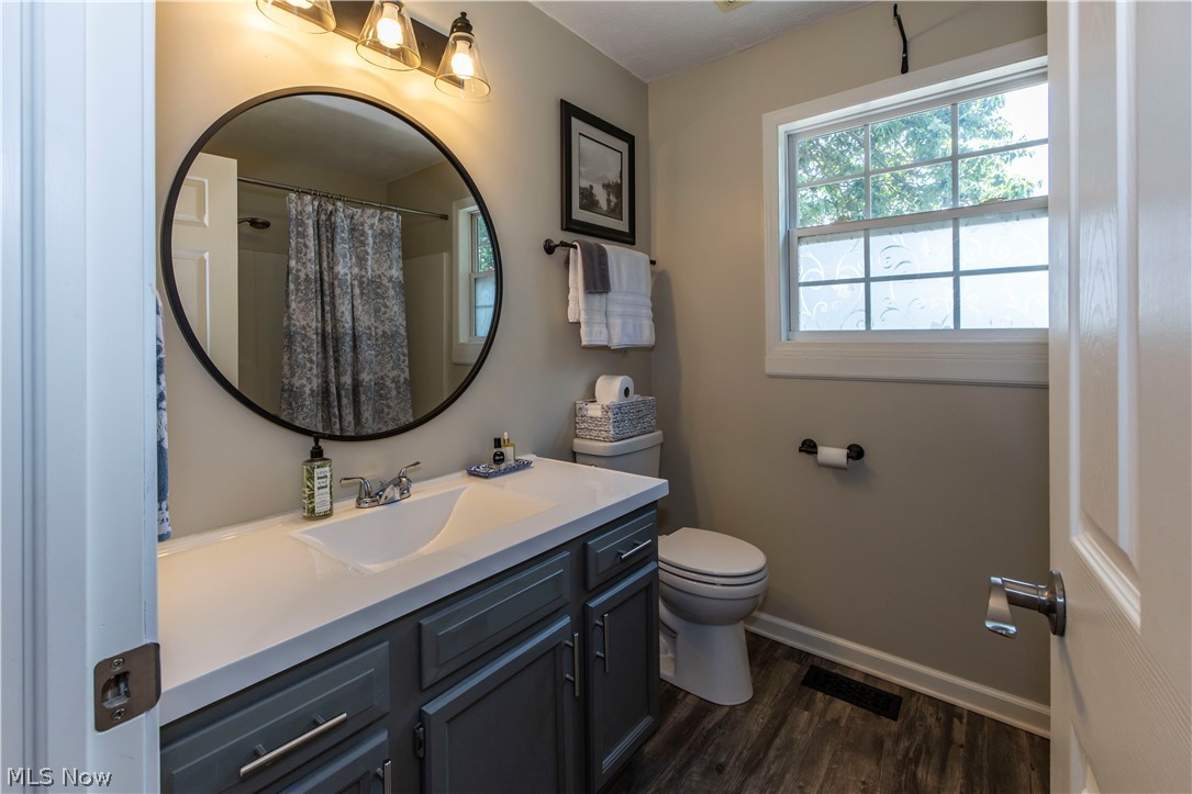 145 Tudor Avenue Akron OH 44312