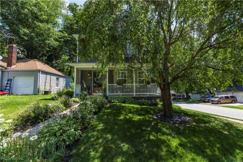 145 Tudor Avenue Akron OH 44312