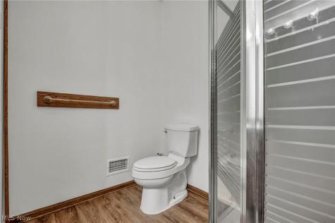7358 Oakhill Road Bedford OH 44146