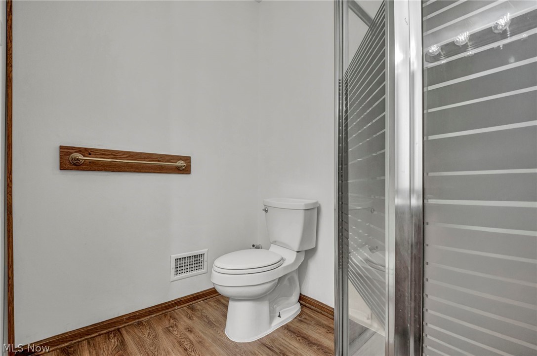 7358 Oakhill Road Bedford OH 44146