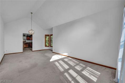 7358 Oakhill Road Bedford OH 44146