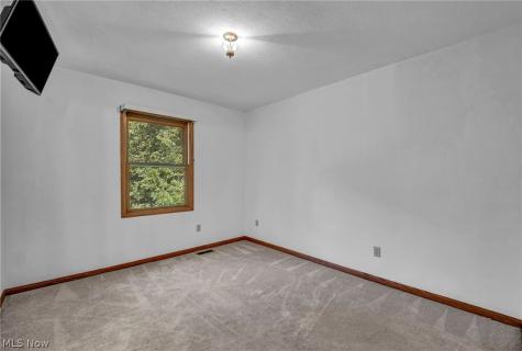 7358 Oakhill Road Bedford OH 44146