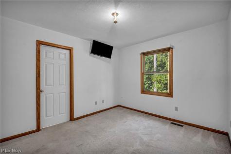 7358 Oakhill Road Bedford OH 44146