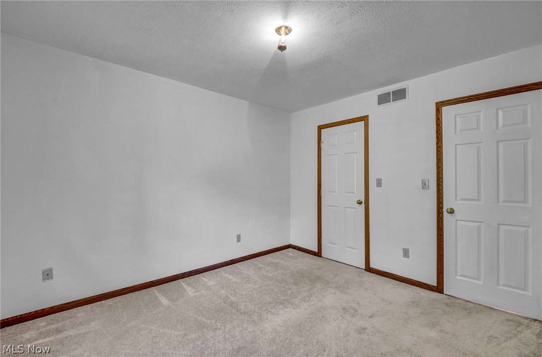 7358 Oakhill Road Bedford OH 44146