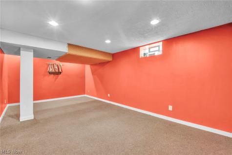 7358 Oakhill Road Bedford OH 44146