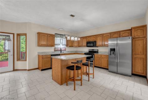 7358 Oakhill Road Bedford OH 44146