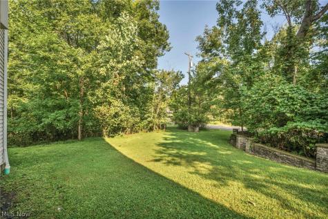 7358 Oakhill Road Bedford OH 44146