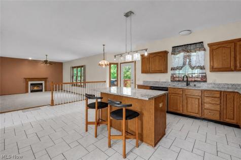 7358 Oakhill Road Bedford OH 44146